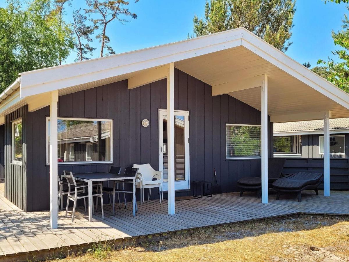 8 Person Holiday Home In Nex Snogebæk エクステリア 写真