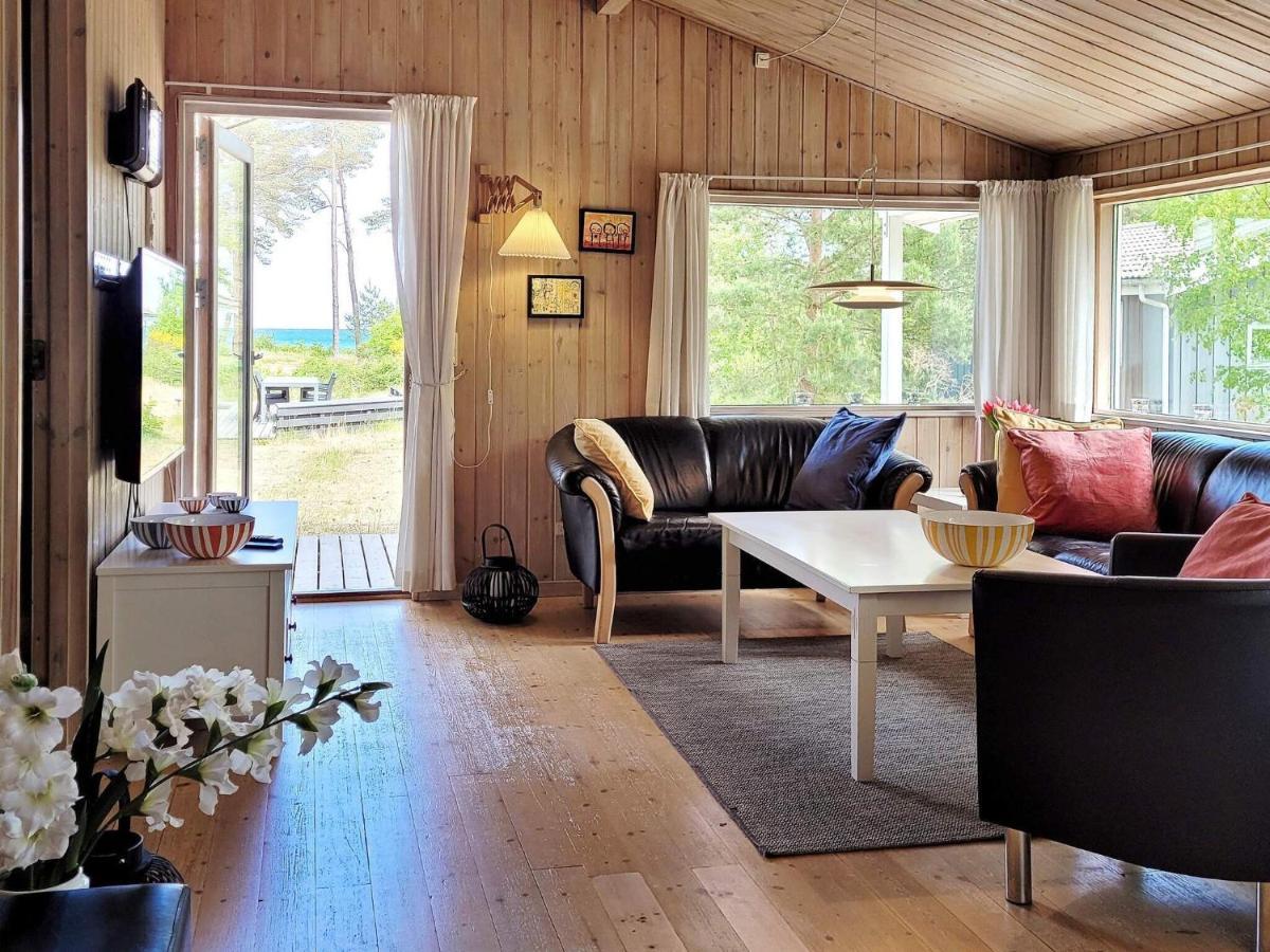 8 Person Holiday Home In Nex Snogebæk エクステリア 写真