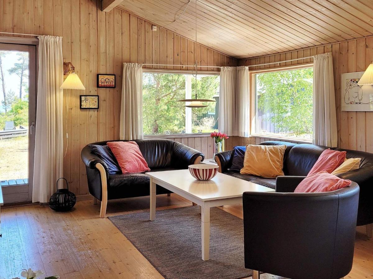 8 Person Holiday Home In Nex Snogebæk エクステリア 写真